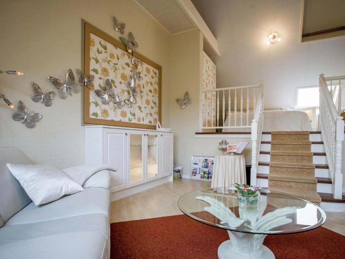 Boutique Apartment In Ritthem With Terrace Exterior photo